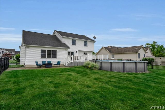 8892 Michael Douglas Dr, Clarence, NY 14032
