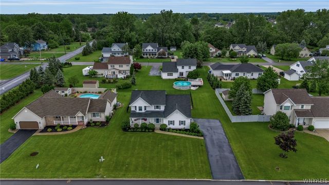 8892 Michael Douglas Dr, Clarence, NY 14032