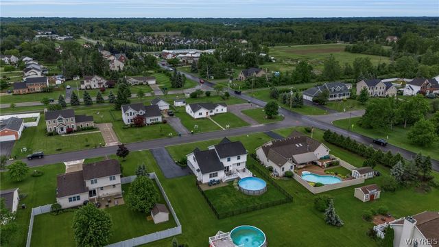 8892 Michael Douglas Dr, Clarence, NY 14032