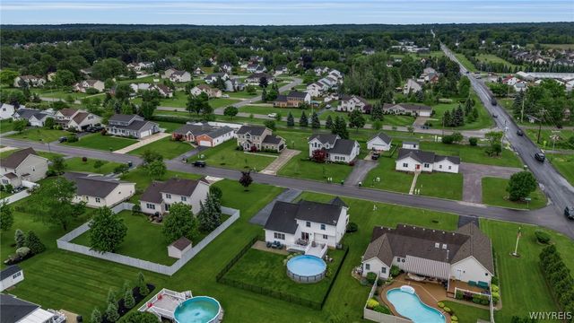 8892 Michael Douglas Dr, Clarence, NY 14032