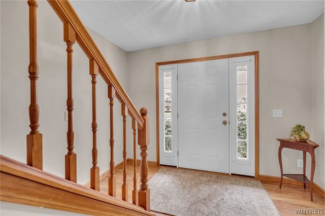 8892 Michael Douglas Dr, Clarence, NY 14032