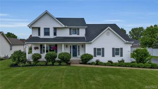 8892 Michael Douglas Dr, Clarence, NY 14032