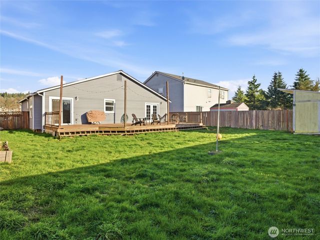 1015 Nunnally Avenue NW, Orting, WA 98360