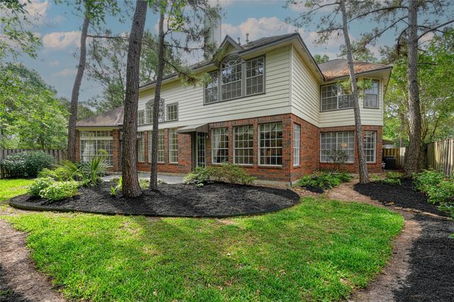 2 Woodmere Place, Spring, TX 77381