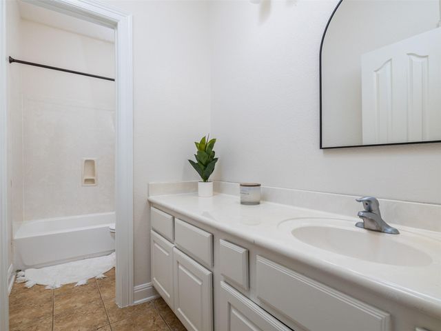 2709 Deep River CIR, Round Rock, TX 78665