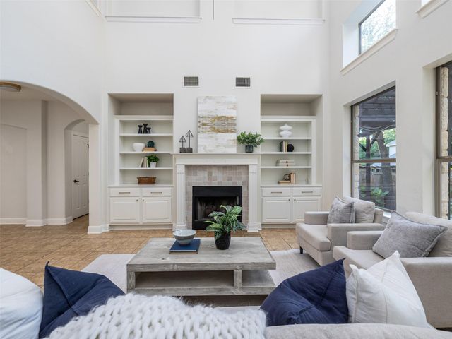 2709 Deep River CIR, Round Rock, TX 78665