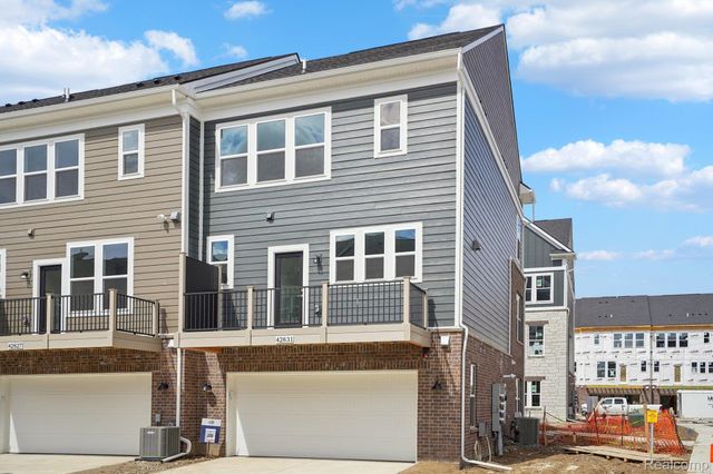 42831 Atwood Avenue, Novi, MI 48375