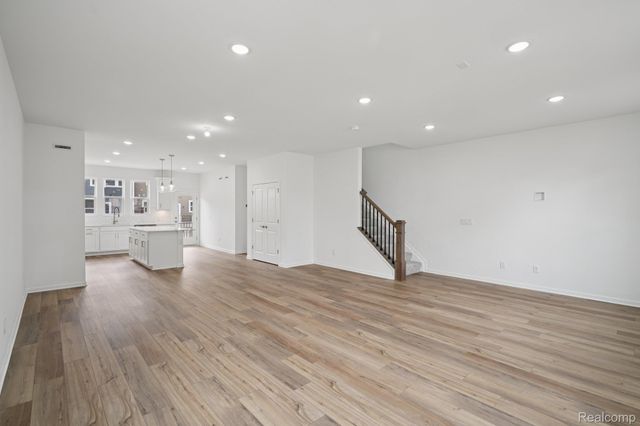 42831 Atwood Avenue, Novi, MI 48375