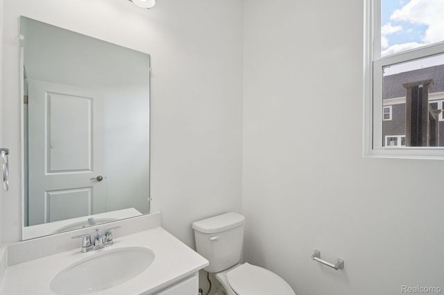 42831 Atwood Avenue, Novi, MI 48375