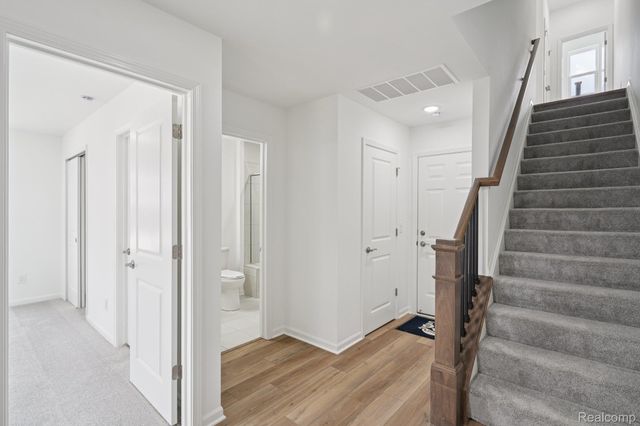 42831 Atwood Avenue, Novi, MI 48375