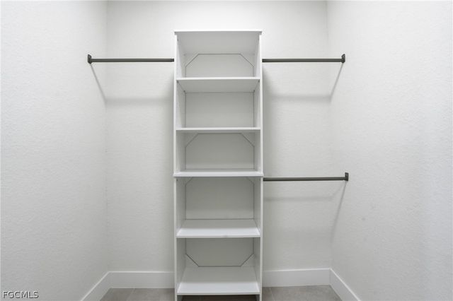 509 NE 25th ST, Cape Coral, FL 33909