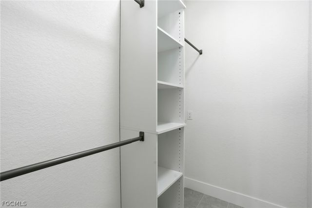 509 NE 25th ST, Cape Coral, FL 33909