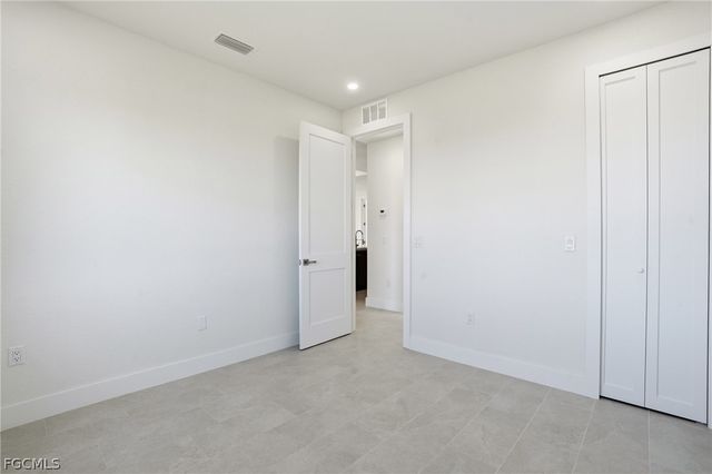 509 NE 25th ST, Cape Coral, FL 33909