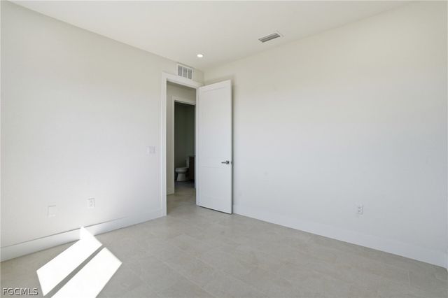 509 NE 25th ST, Cape Coral, FL 33909