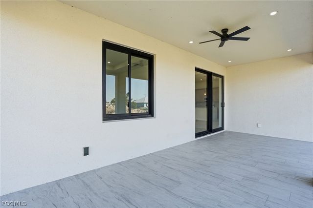 509 NE 25th ST, Cape Coral, FL 33909