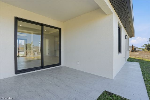 509 NE 25th ST, Cape Coral, FL 33909