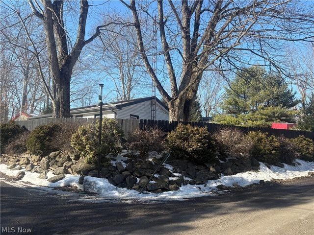 2039 Vesper Road SW, Carrollton, OH 44615