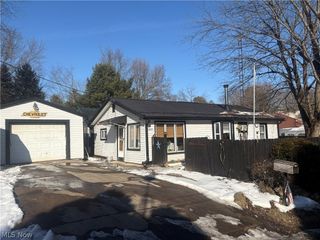 2039 Vesper Road SW, Carrollton, OH 44615