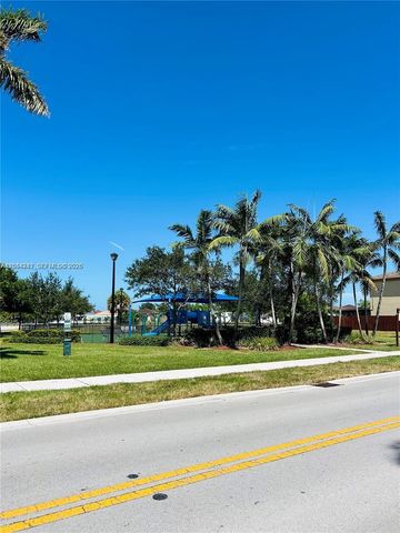 22913 SW 99th Ave, Cutler Bay, FL 33190