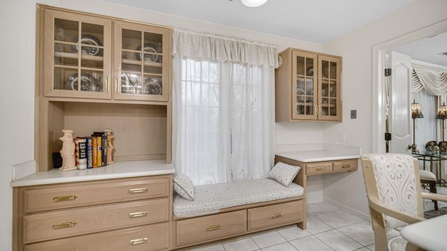 2255 Bordeaux Walk A2, Highland, IN 46322