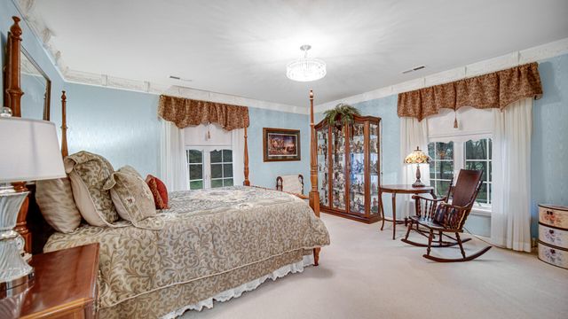 2255 Bordeaux Walk A2, Highland, IN 46322