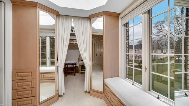 2255 Bordeaux Walk A2, Highland, IN 46322