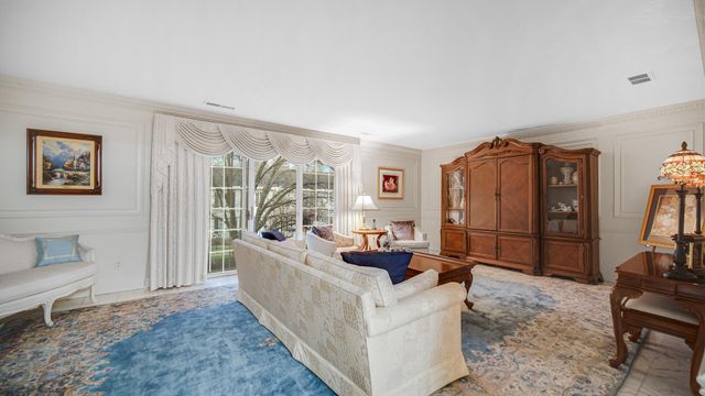 2255 Bordeaux Walk A2, Highland, IN 46322