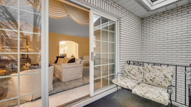 2255 Bordeaux Walk A2, Highland, IN 46322