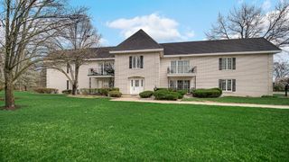 2255 Bordeaux Walk A2, Highland, IN 46322