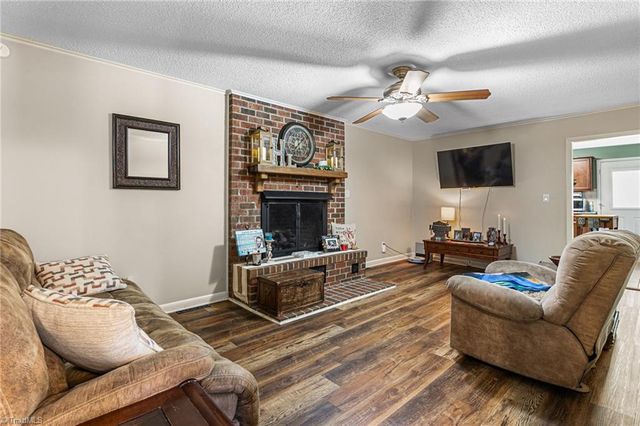 3870 Old Highway 29, Thomasville, NC 27360
