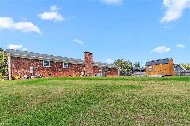 3870 Old Highway 29, Thomasville, NC 27360