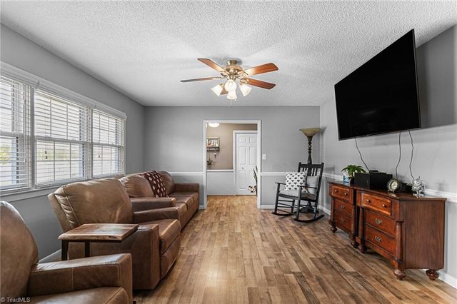 3870 Old Highway 29, Thomasville, NC 27360