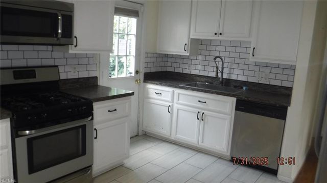 7803 Ruthven RD, Norfolk, VA 23505