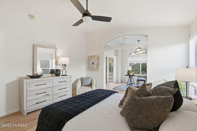 13941 N Trade Winds Way, Oro Valley, AZ 85755