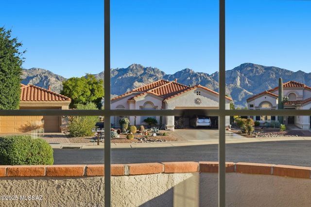 13941 N Trade Winds Way, Oro Valley, AZ 85755