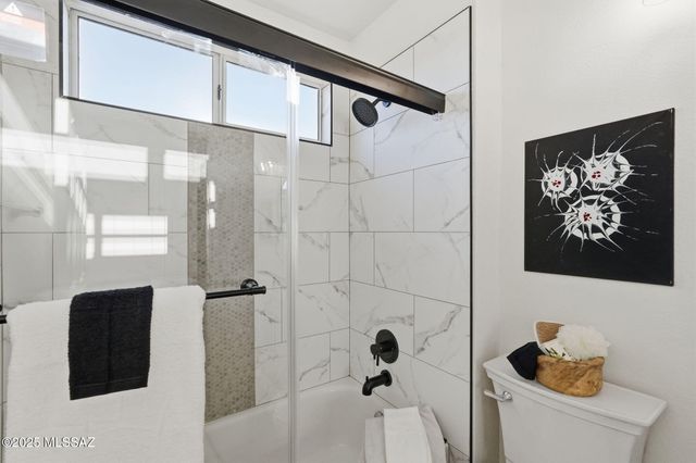 13941 N Trade Winds Way, Oro Valley, AZ 85755