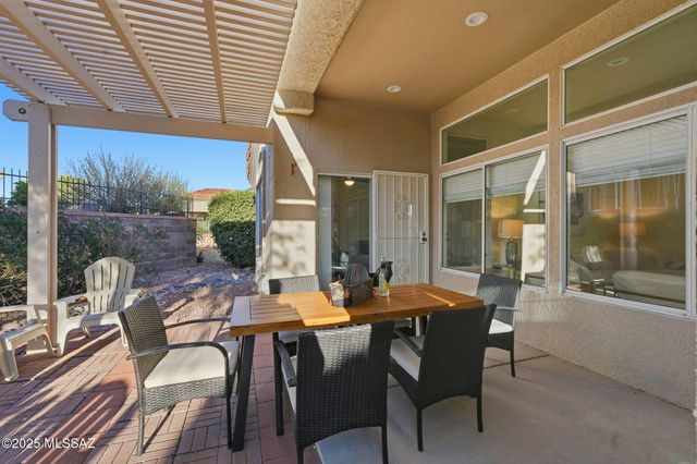 13941 N Trade Winds Way, Oro Valley, AZ 85755