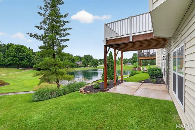 114 Pine Trail Drive 8, Lake St Louis, MO 63367