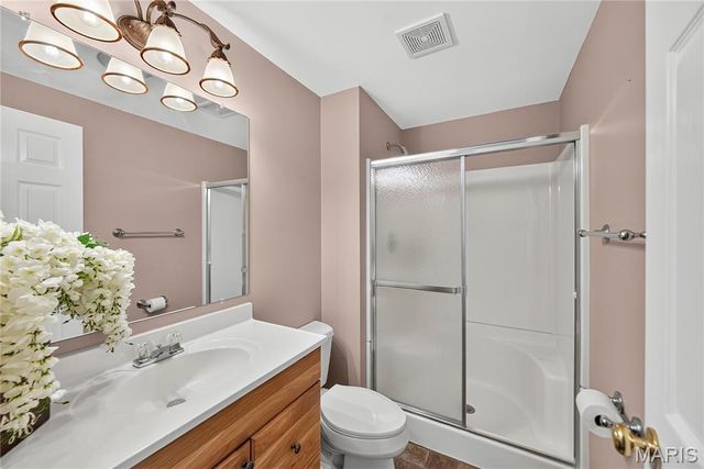 114 Pine Trail Drive 8, Lake St Louis, MO 63367