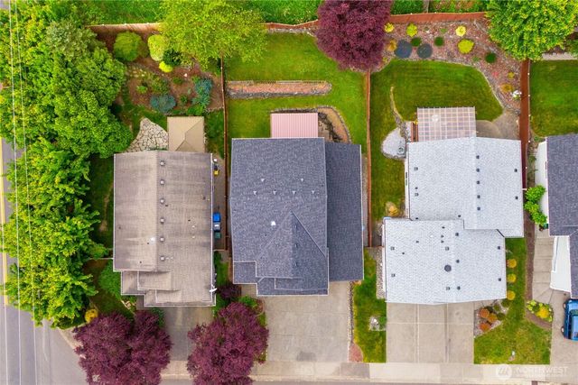 912 25th Avenue SW, Puyallup, WA 98373