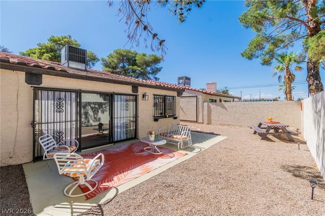 4214 Whippoorwill Circle, Las Vegas, NV 89121