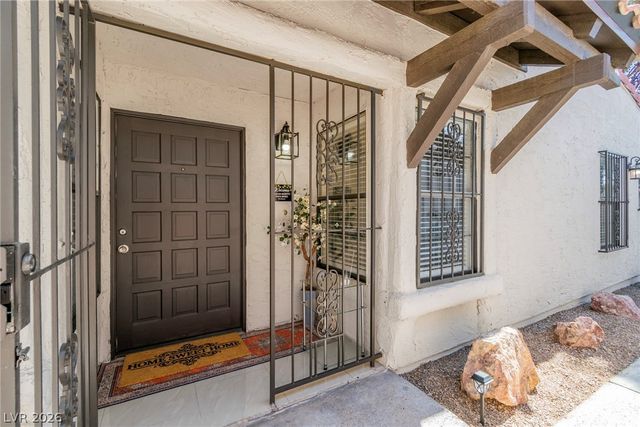 4214 Whippoorwill Circle, Las Vegas, NV 89121