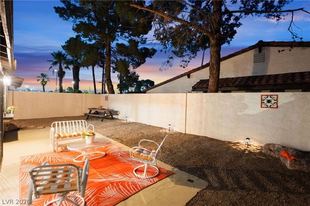 4214 Whippoorwill Circle, Las Vegas, NV 89121
