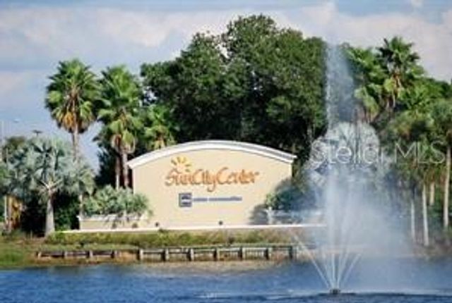 2228 GREENHAVEN DRIVE 384, Sun City Center, FL 33573