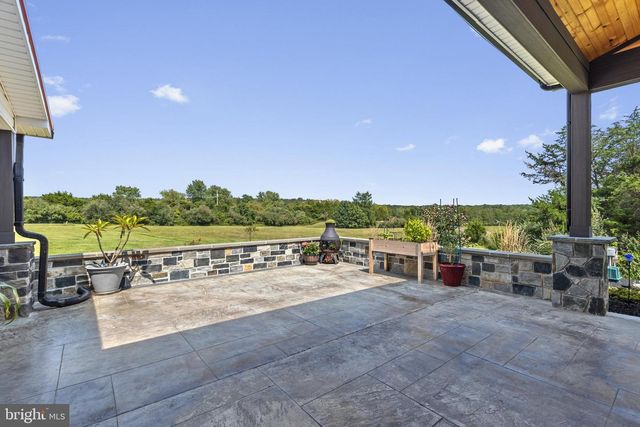 50 ROLLING VALLEY LN, Front Royal, VA 22630