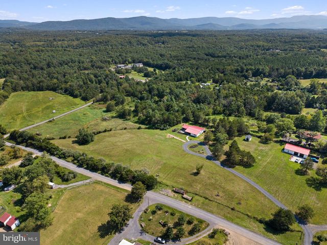 50 ROLLING VALLEY LN, Front Royal, VA 22630
