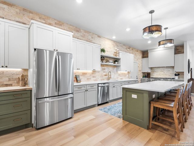 603 Graham, Boerne, TX 78006