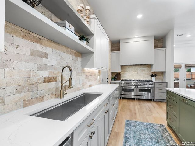 603 Graham, Boerne, TX 78006