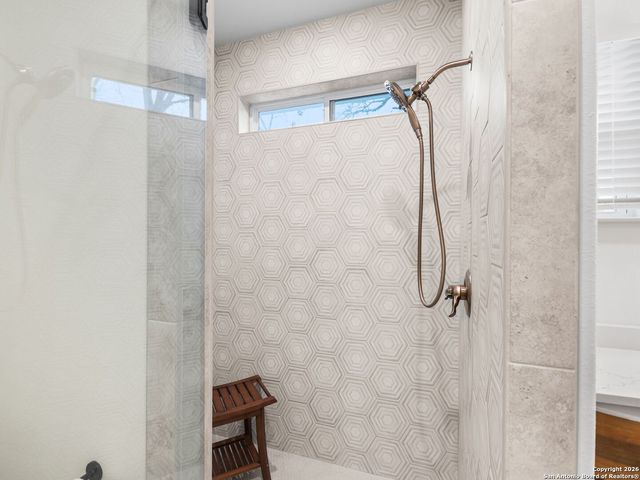 603 Graham, Boerne, TX 78006