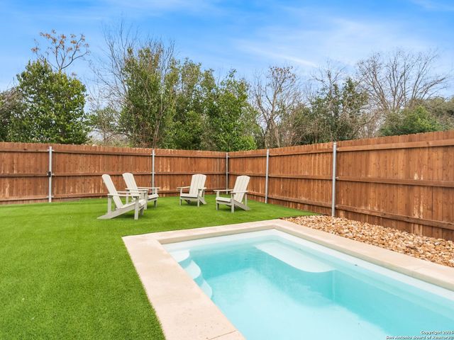 603 Graham, Boerne, TX 78006